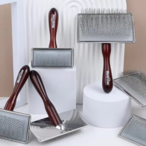 Professional Pet grooming Slicker Comb. Used by professional groomer. For cats and dogs